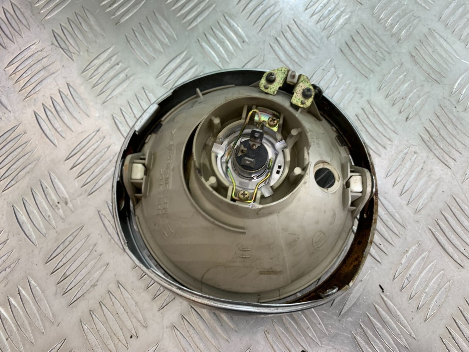 SUZUKI GSF650 GSF 650 HEADLIGHT   YEAR 2005-06  (CMB1028)
