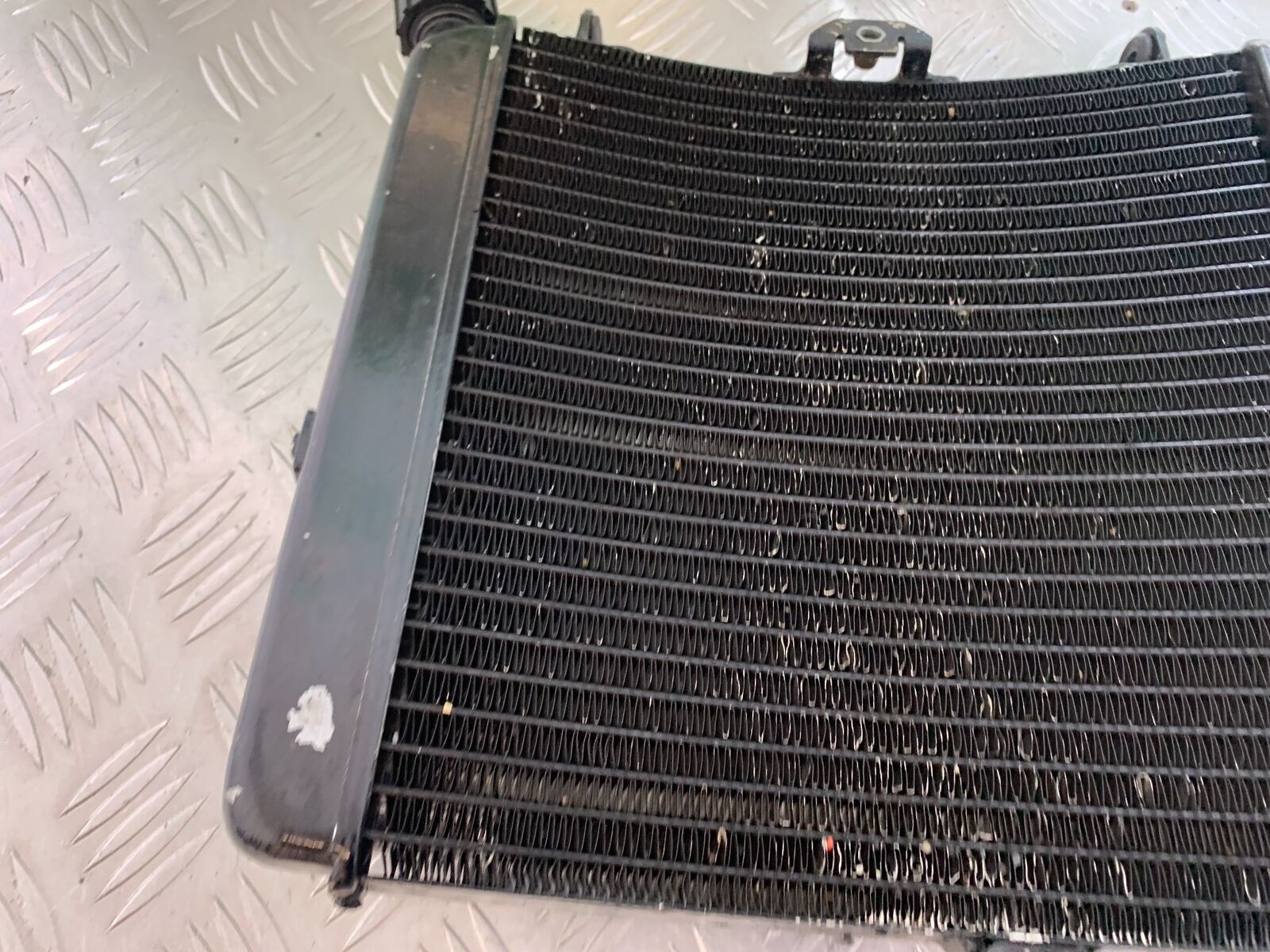 KTM 990 SUPERMOTO T RADIATOR  YEAR 2010-2011  (CMB1067)