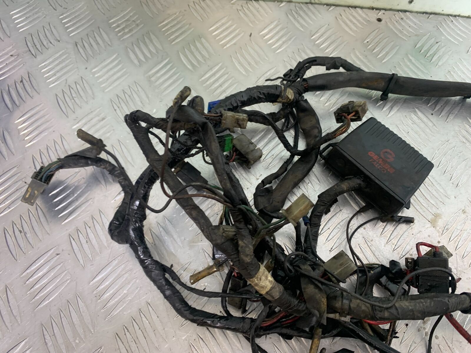YAMAHA FJ1100 FJ 1100 WIRING LOOM   YEAR 1984-1985 (CMB1101)