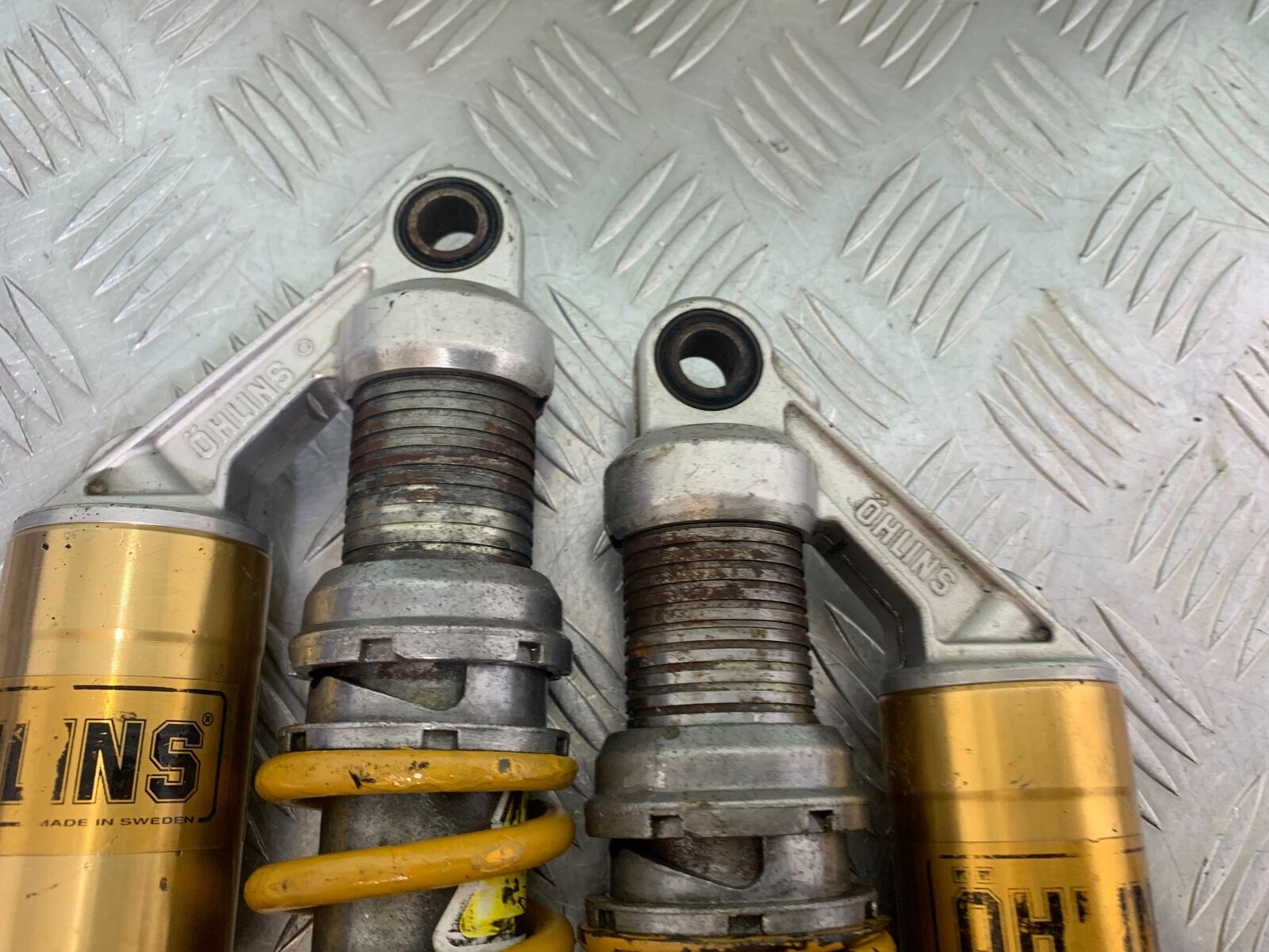 YAMAHA XJR1300 XJR 1300 OHLINS REAR SHOCKS  YEAR 1999-2003 (CMB1055)