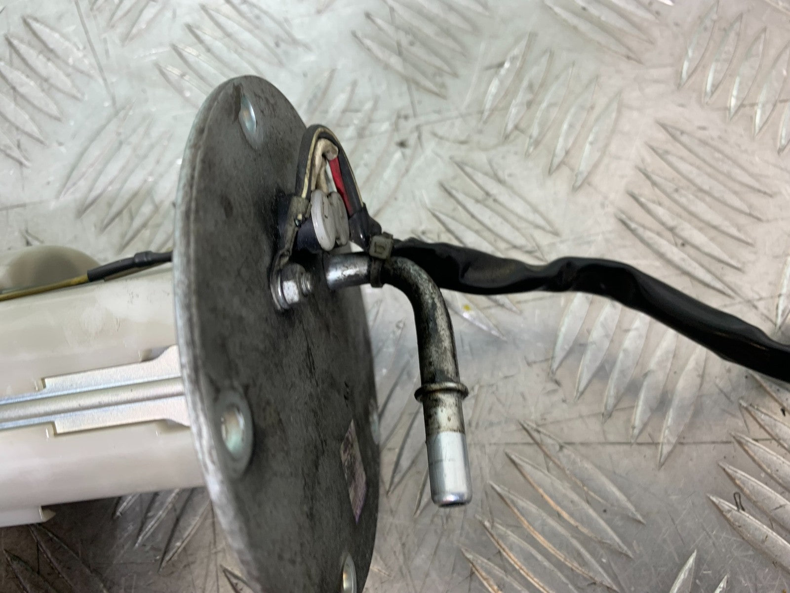 SUZUKI DL1000 V-STROM PETROL PUMP YEAR 2014-2019 (CMB1325)