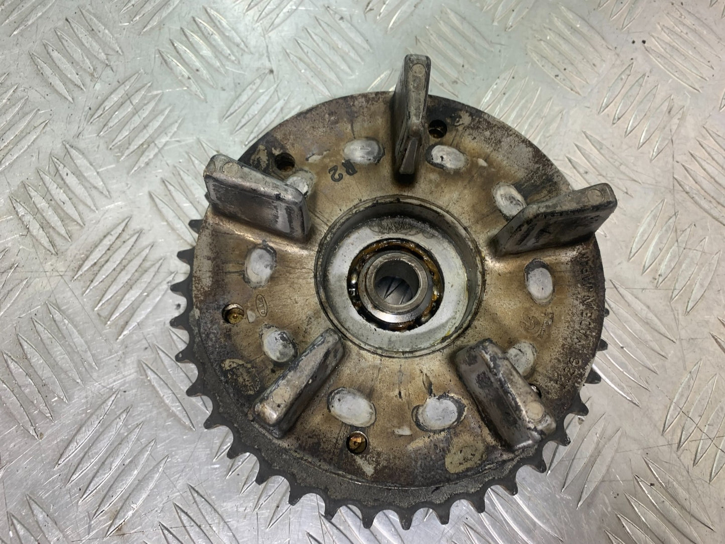 KAWASAKI ZX6R ZX6 F SPROCKET CARRIER   YEAR 1995-1997 (CMB1169)