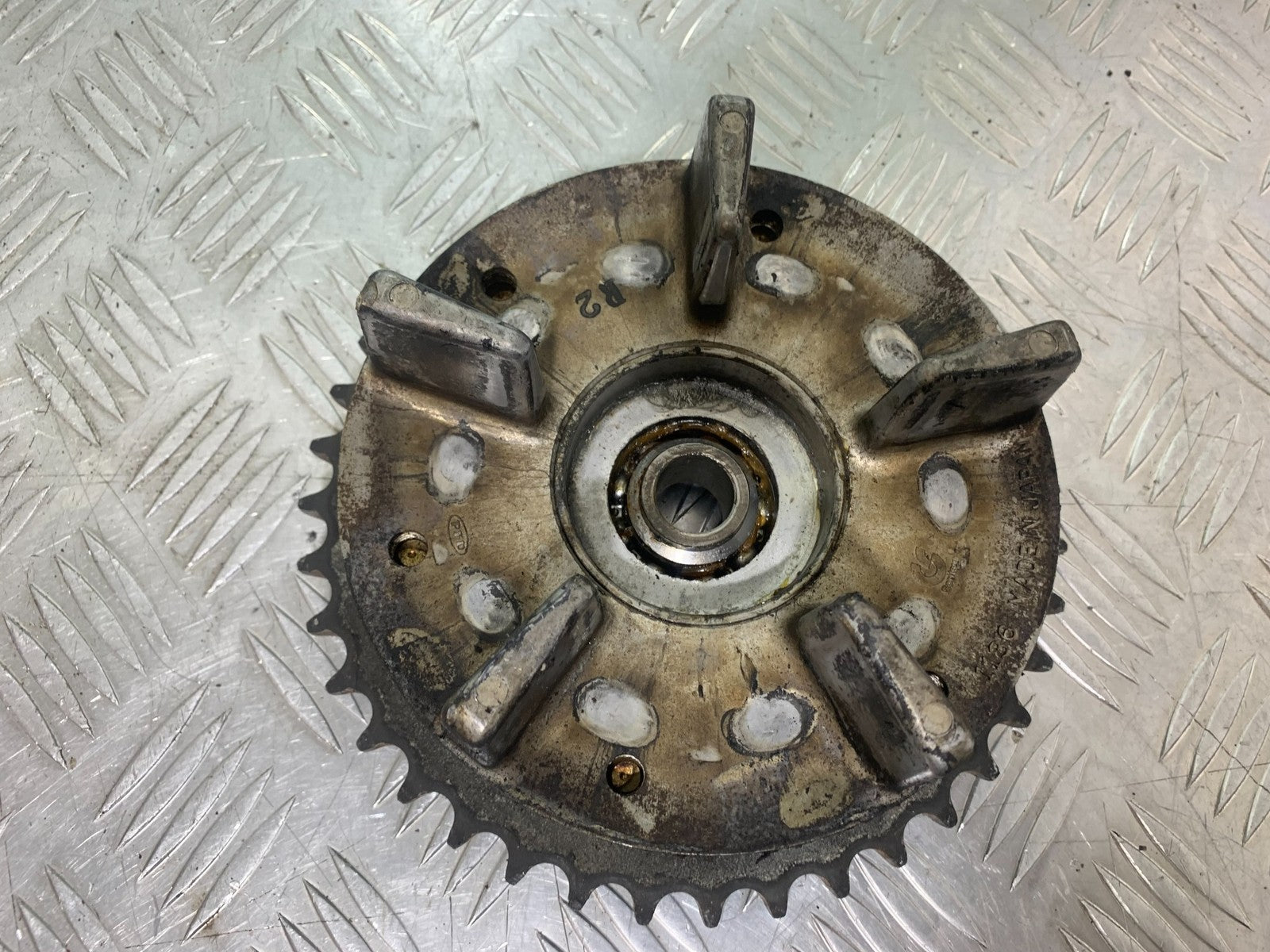 KAWASAKI ZX6R ZX6 F SPROCKET CARRIER   YEAR 1995-1997 (CMB1169)