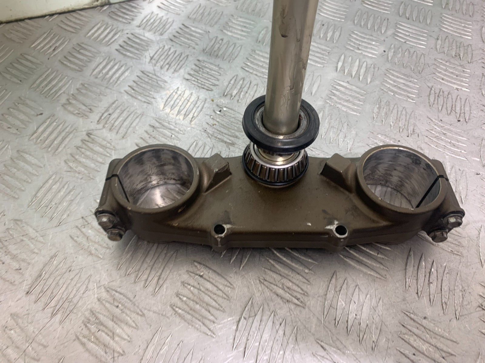 KAWASAKI KXF250 KXF 250 BOTTOM YOKE  YEAR 2006-2008 (CMB1309)