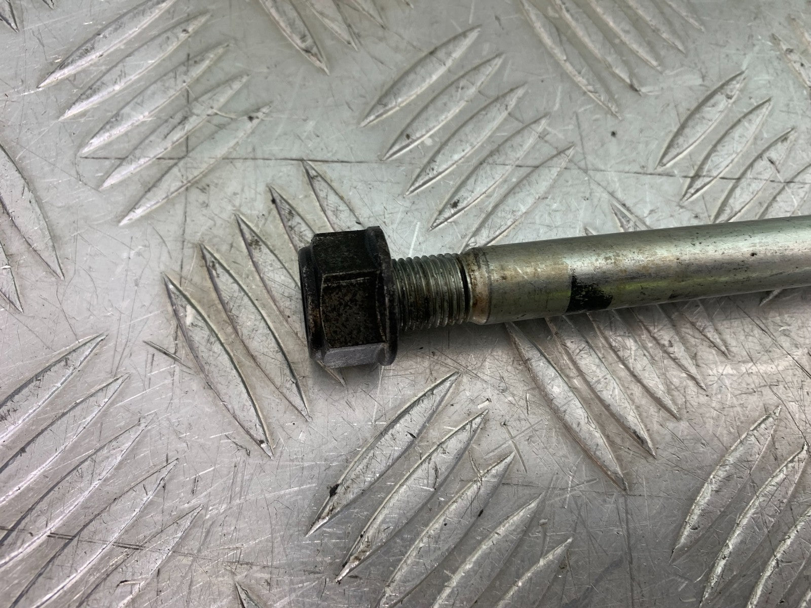 HONDA CB500 F CB500F SWINGARM SPINDLE  YEAR 2013-2015  (CMB1235)