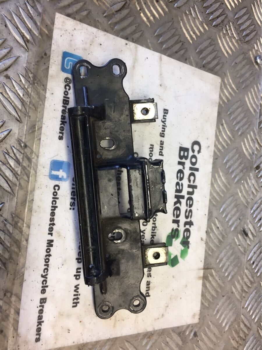 YAMAHA FJR1300 FJR 1300 TANK BRACKET  YEAR 2009