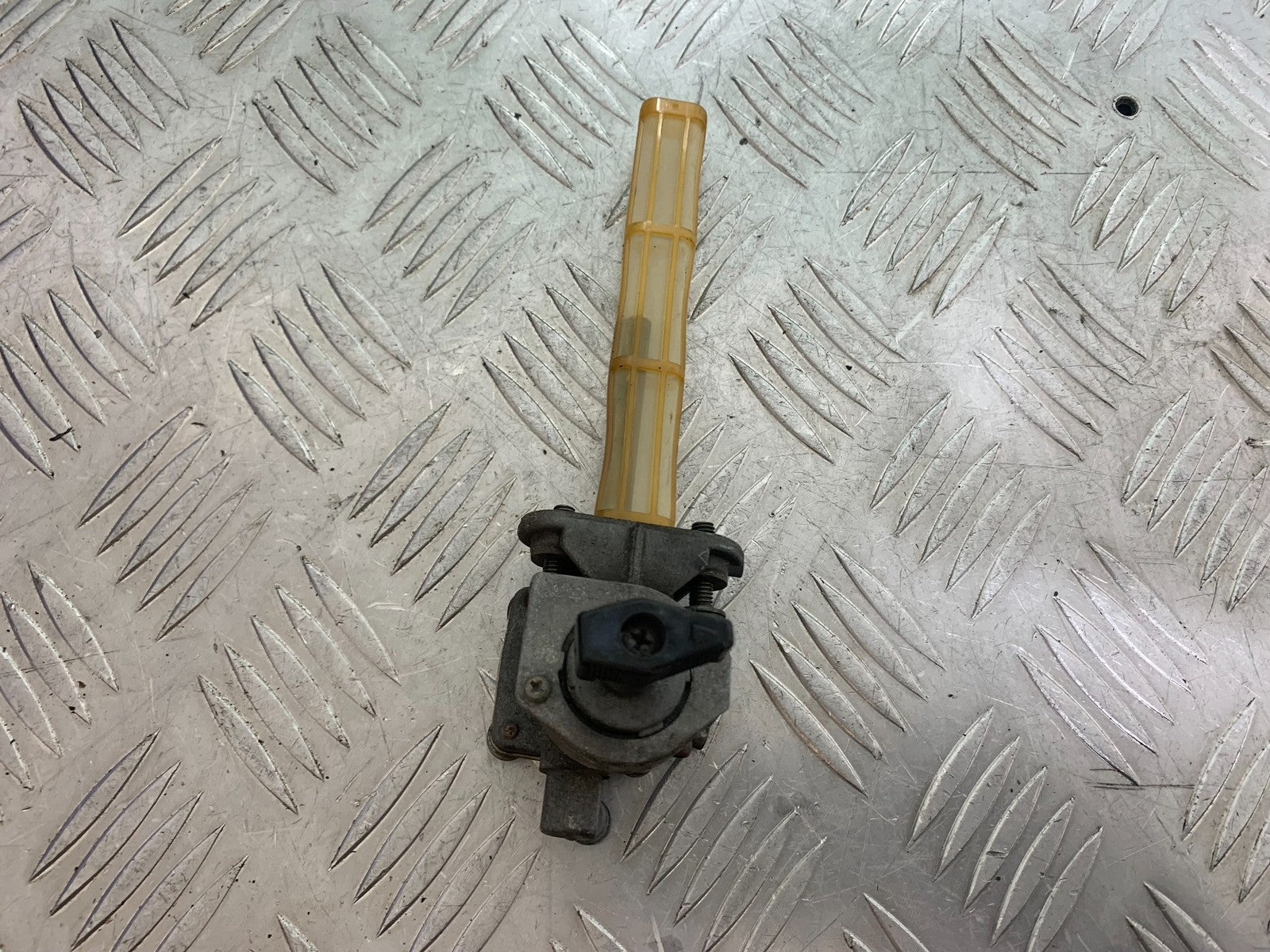 YAMAHA XJR1300 XJR 1300 PETROL TAP   YEAR  1999-2003 (CMB1119)