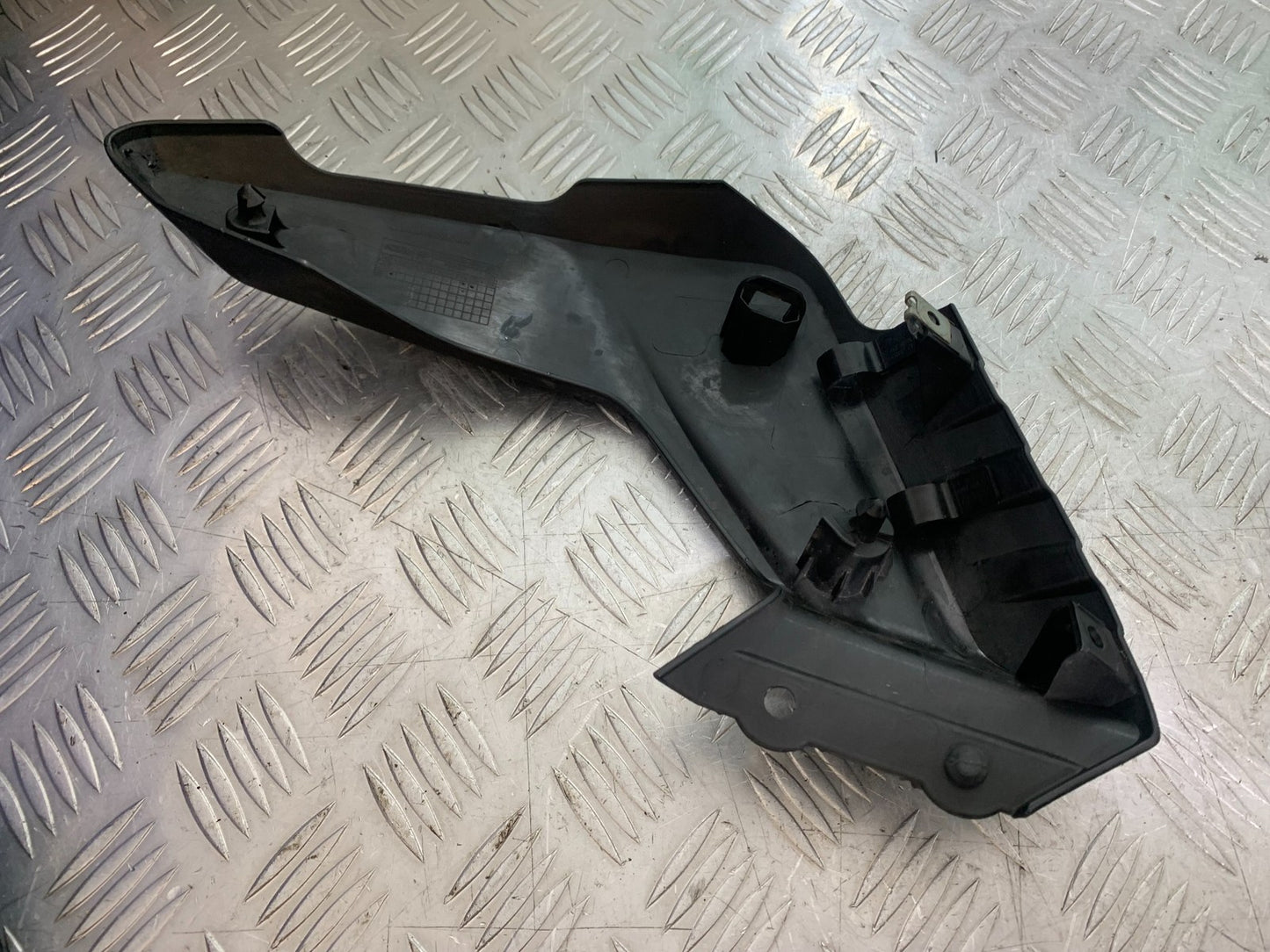 KTM 390 ADVENTURE RIGHT RADIATOR COVER  YEAR 2020-24 (CMB1240)