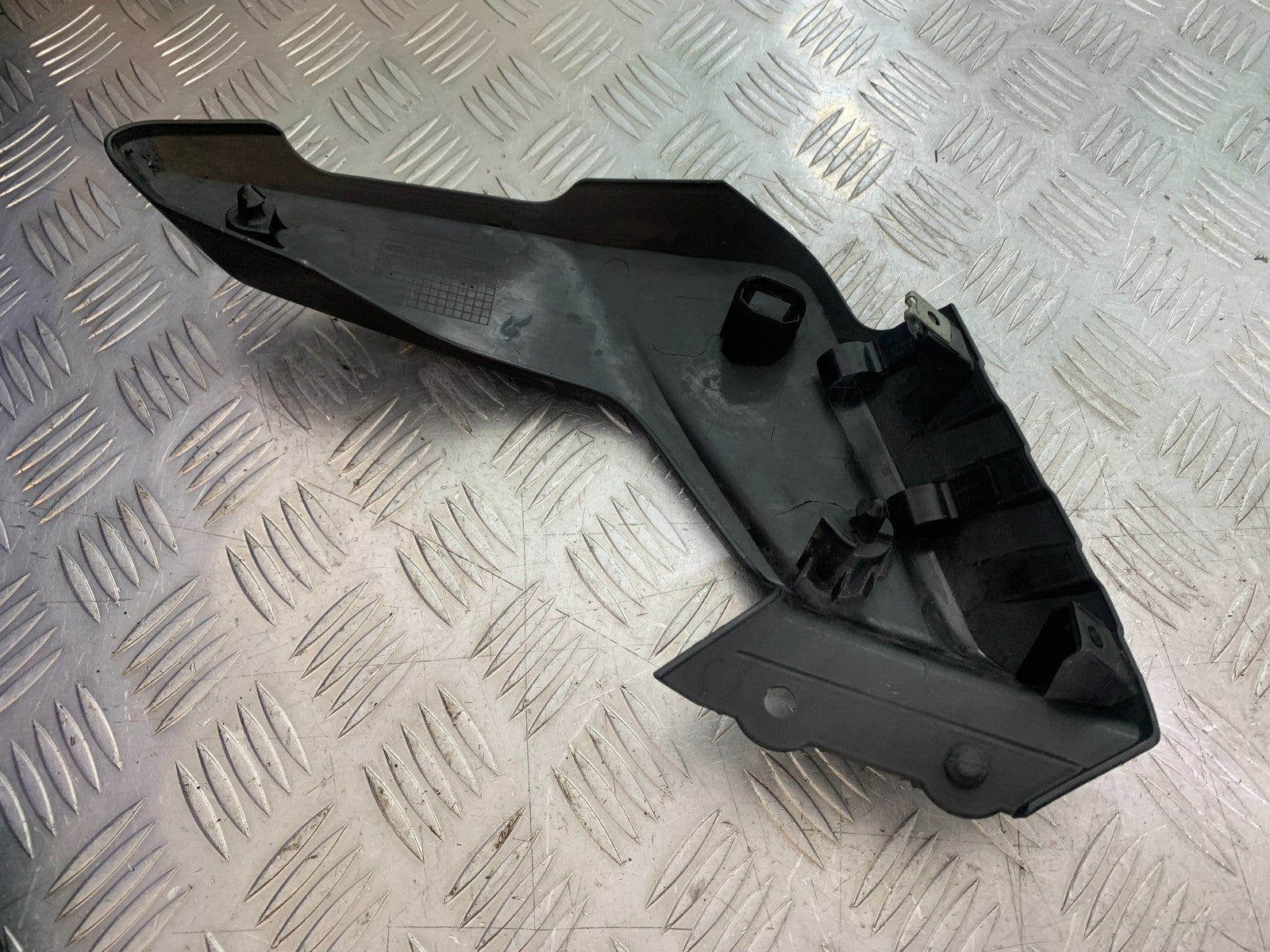 KTM 390 ADVENTURE RIGHT RADIATOR COVER  YEAR 2020-24 (CMB1240)