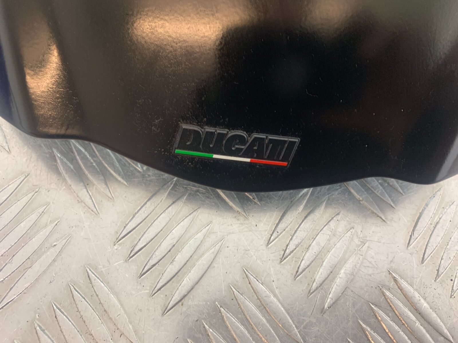 DUCATI DIAVEL 1200 SEAT COWL  YEAR 2014-17 (CMB1054)