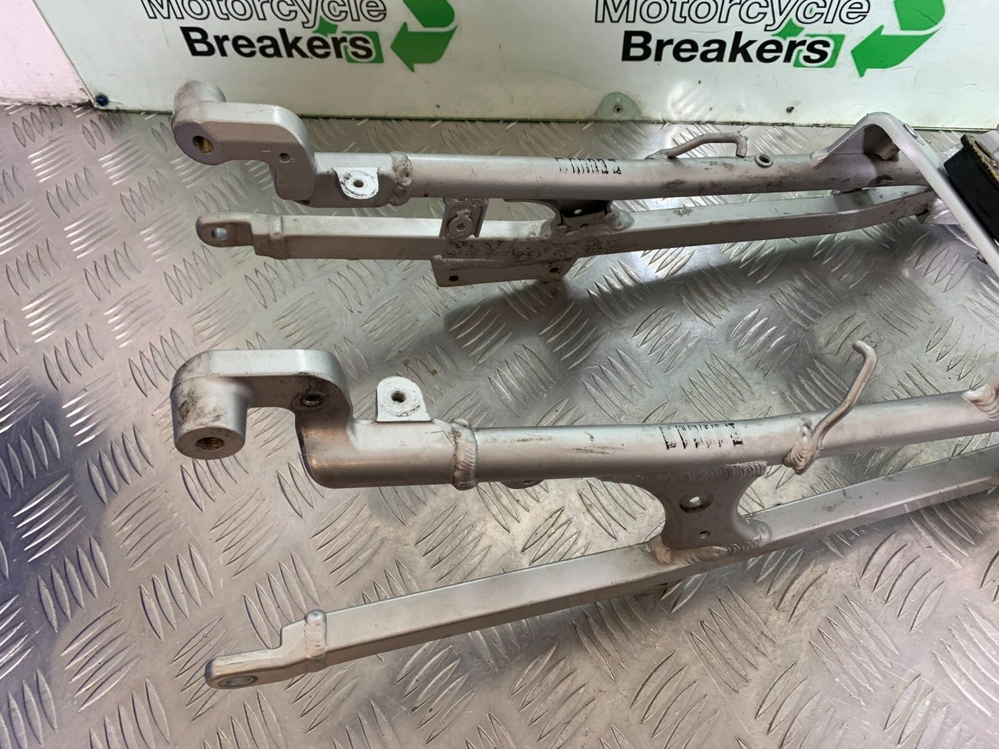 SUZUKI SV650 SV 650 REAR SUBFRAME YEAR 2003-2006 (CMB1014)