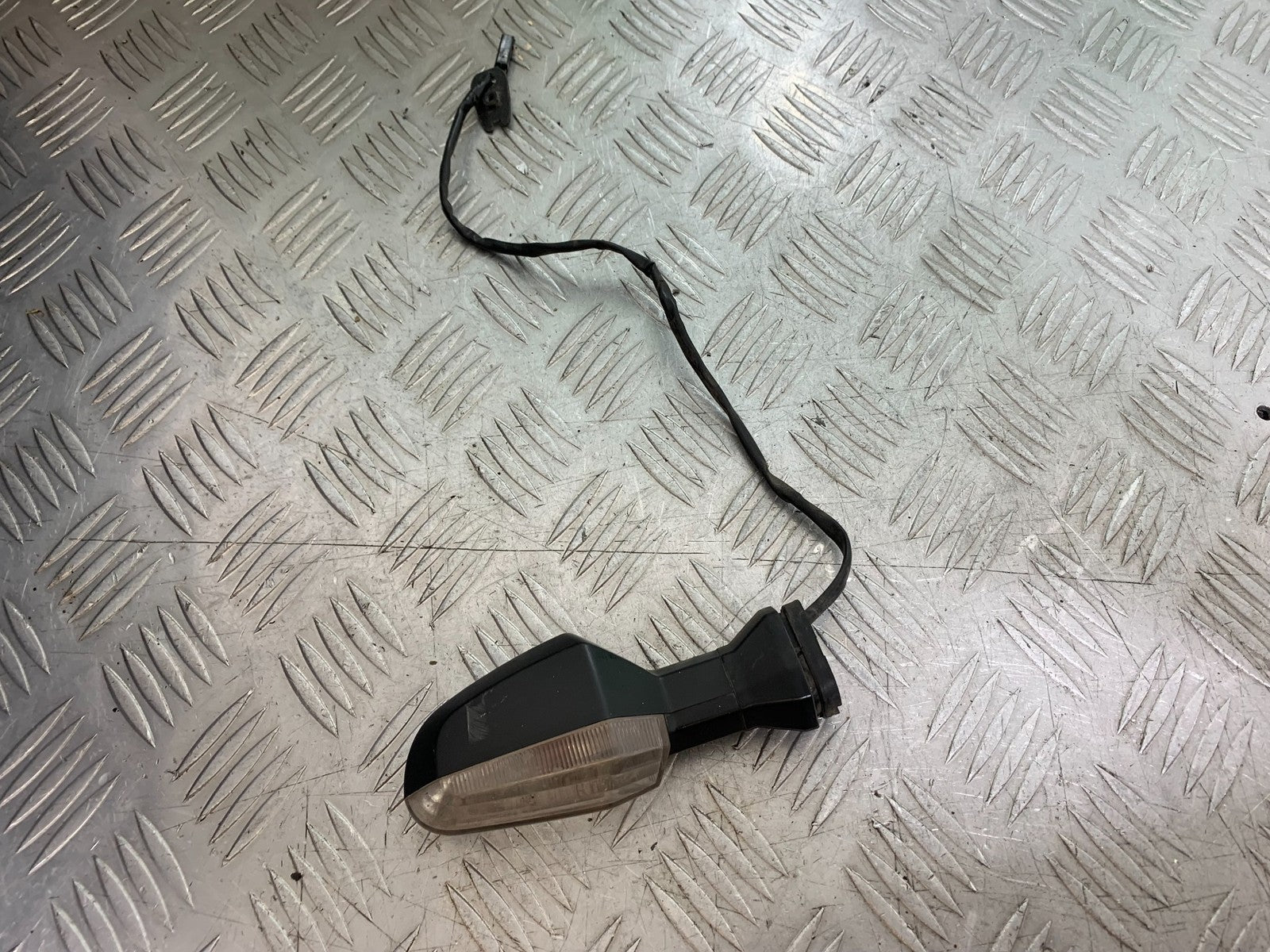 KAWASAKI ER6 N LEFT REAR INDICATOR YEAR 2012-2017 (CMB1324)