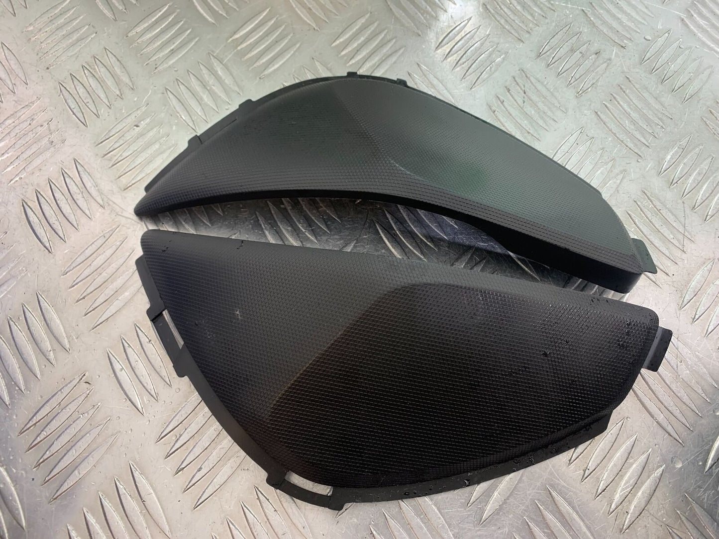 HONDA CBR1000 rr FIREBLADE LEFT & RIGHT INFILLS 2008-2011 (CMB1037)