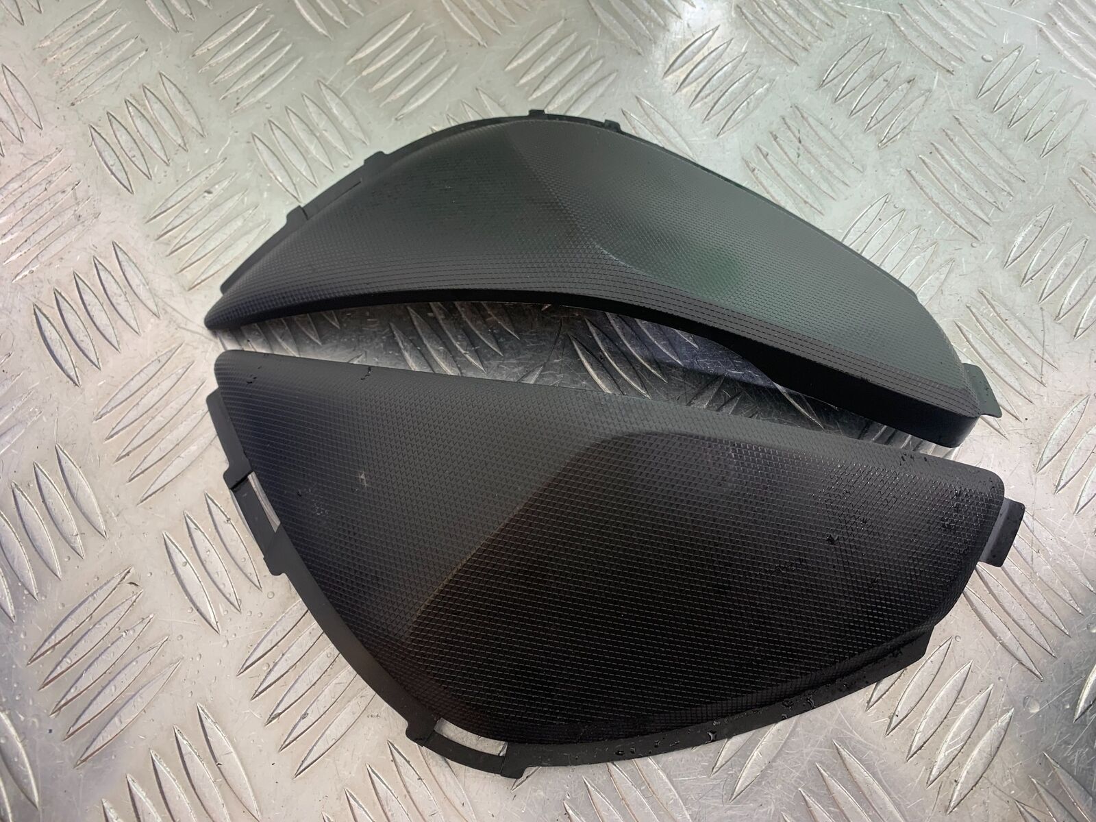 HONDA CBR1000 rr FIREBLADE LEFT & RIGHT INFILLS 2008-2011 (CMB1037)