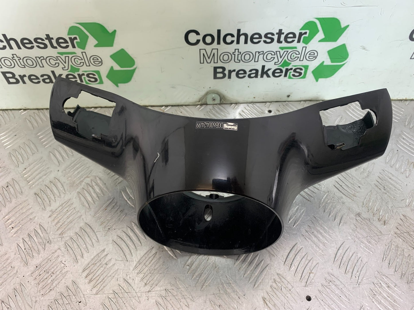 PIAGGIO VESPA GT125 L HEADLIGHT PANEL  YEAR 2003 (CMB1300)