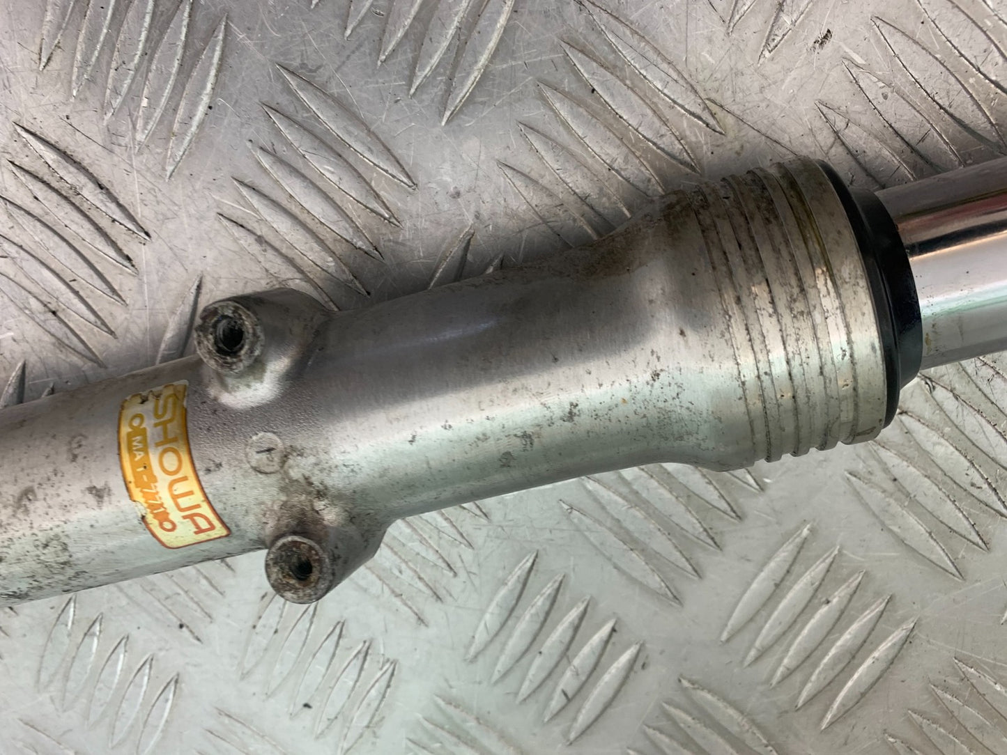 HONDA GL500 GL 500 SILVERWING RIGHT FORK   YEAR 1981-82  (CMB1168)