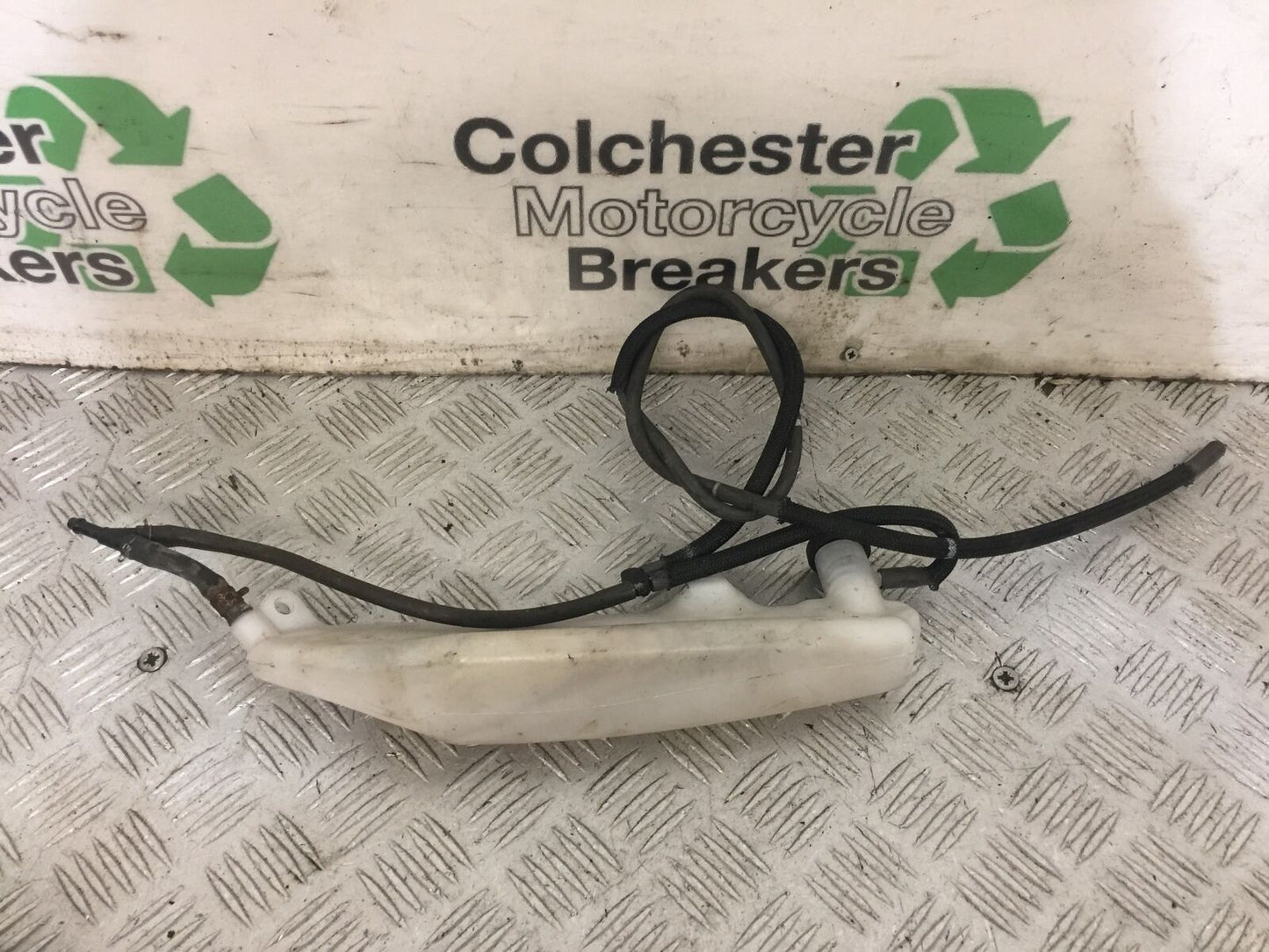 SUZUKI GSF650 GSF 650 COOLANT BOTTLE  YEAR 2008-12  (STOCK 829)