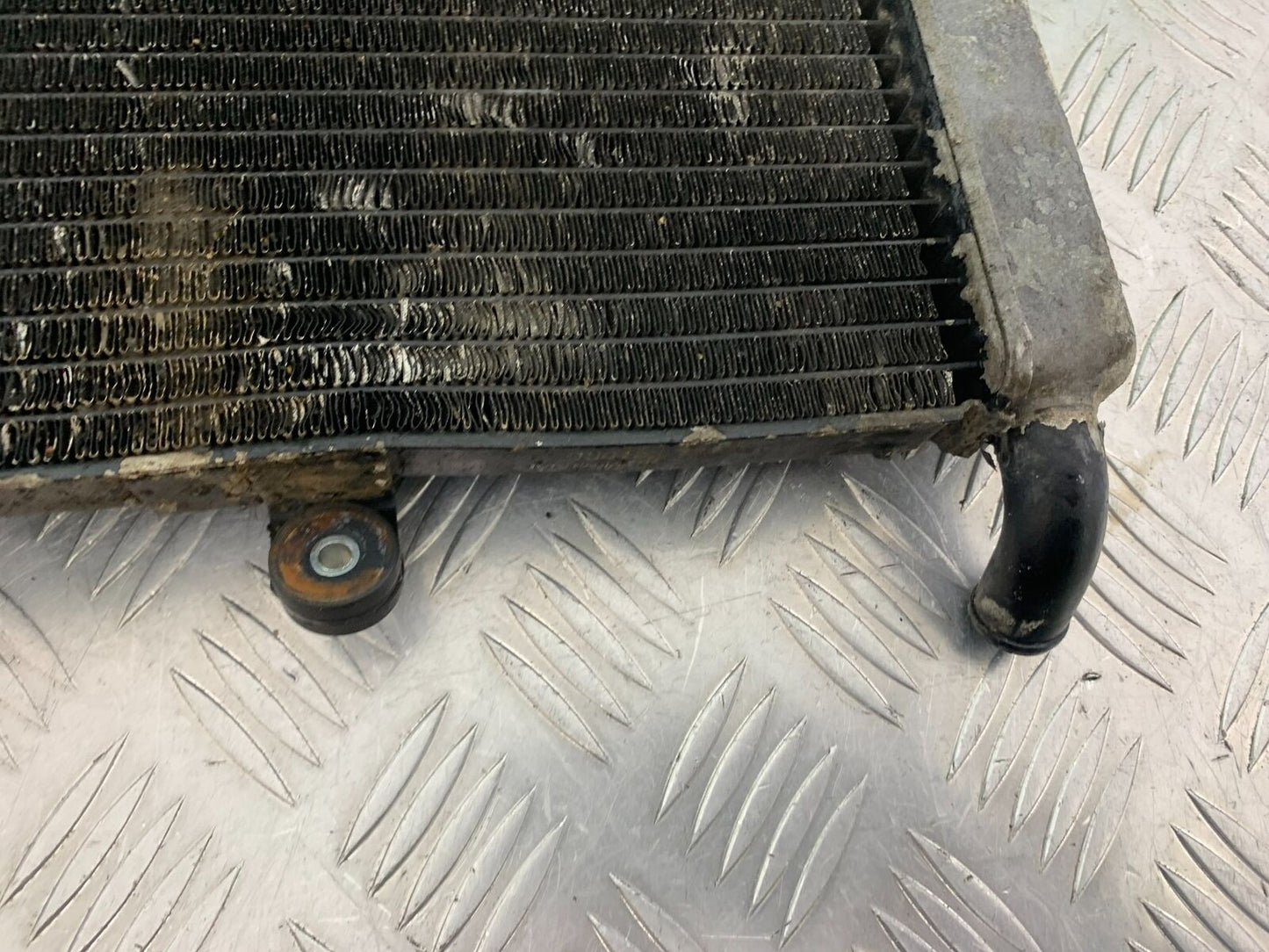 YAMAHA YZF600 YZF 600 THUNDERCAT RADIATOR  1996-2003 (CMB1105)