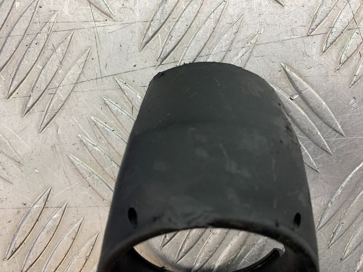 TRIUMPH 955i DAYTONA 1X FORK GUARD  YEAR 2002-2006 (CMB1229)