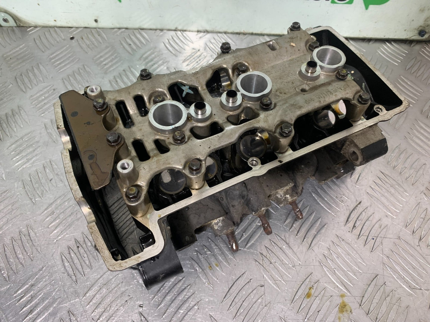 TRIUMPH 675 STREET TRIPLE RX CYLINDER HEAD   2015- 2017 (CMB1299)