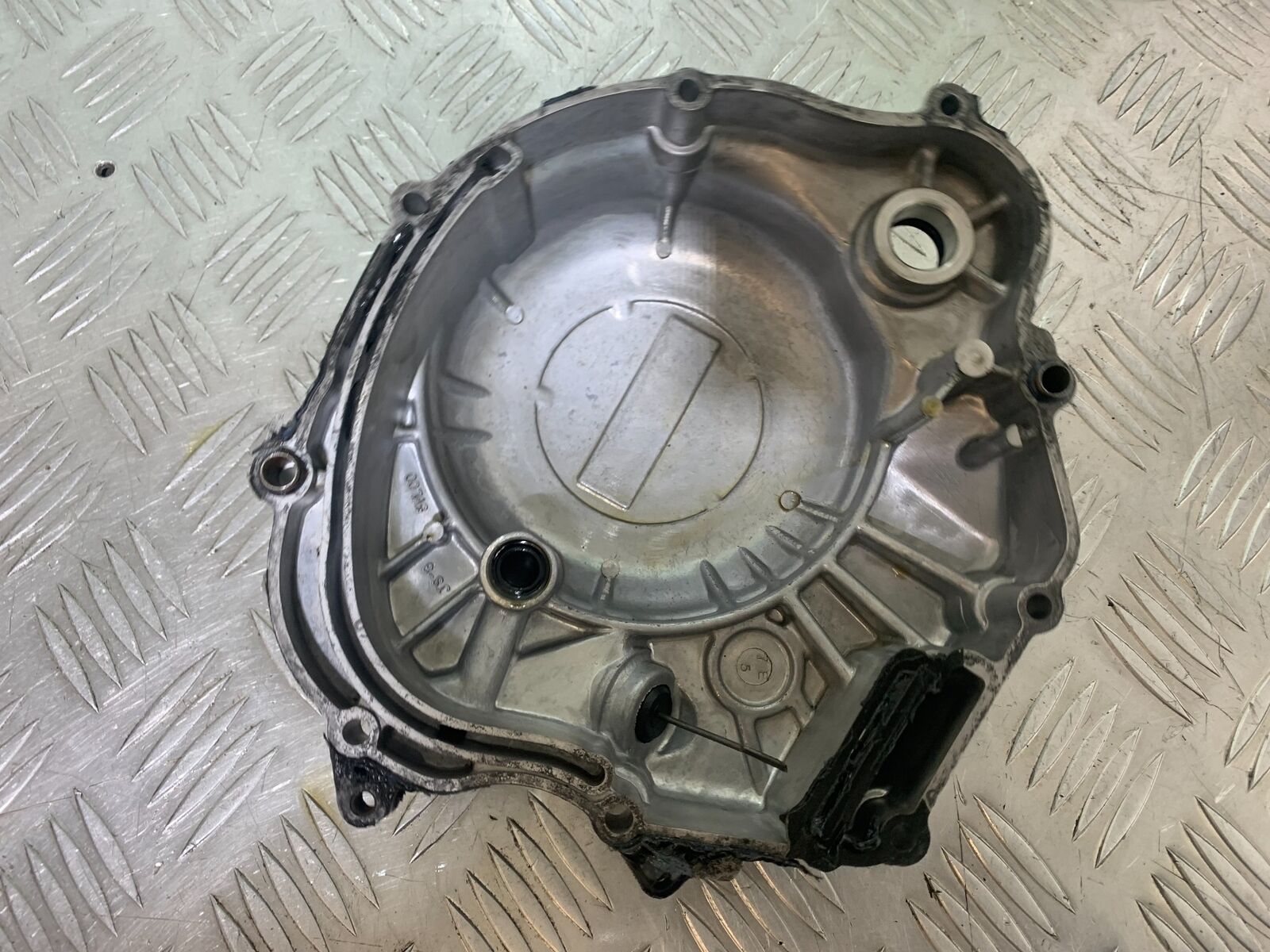 YAMAHA XT125 X XT 125 X CLUTCH COVER    2005-2011 (CMB1097)