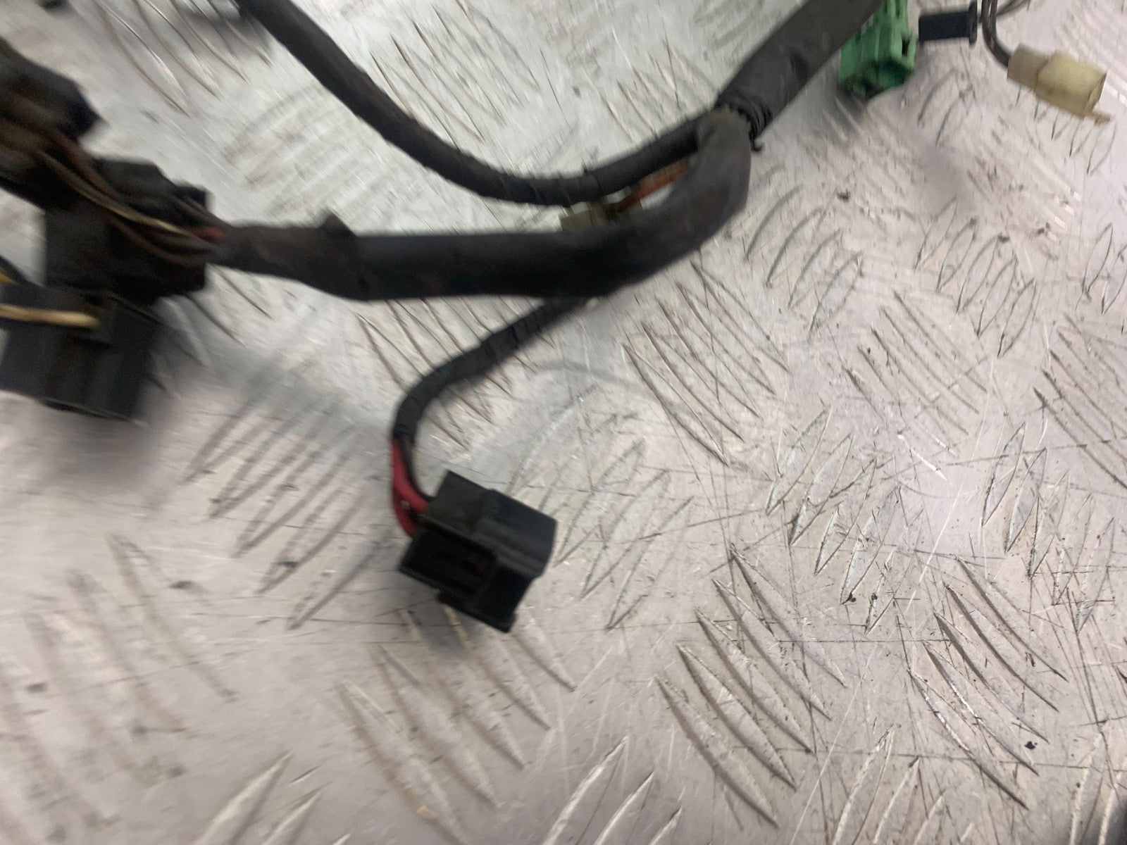 SUZUKI GSX750 INAZUMA WIRING LOOM YEAR 1998-2003 (CMB1308)