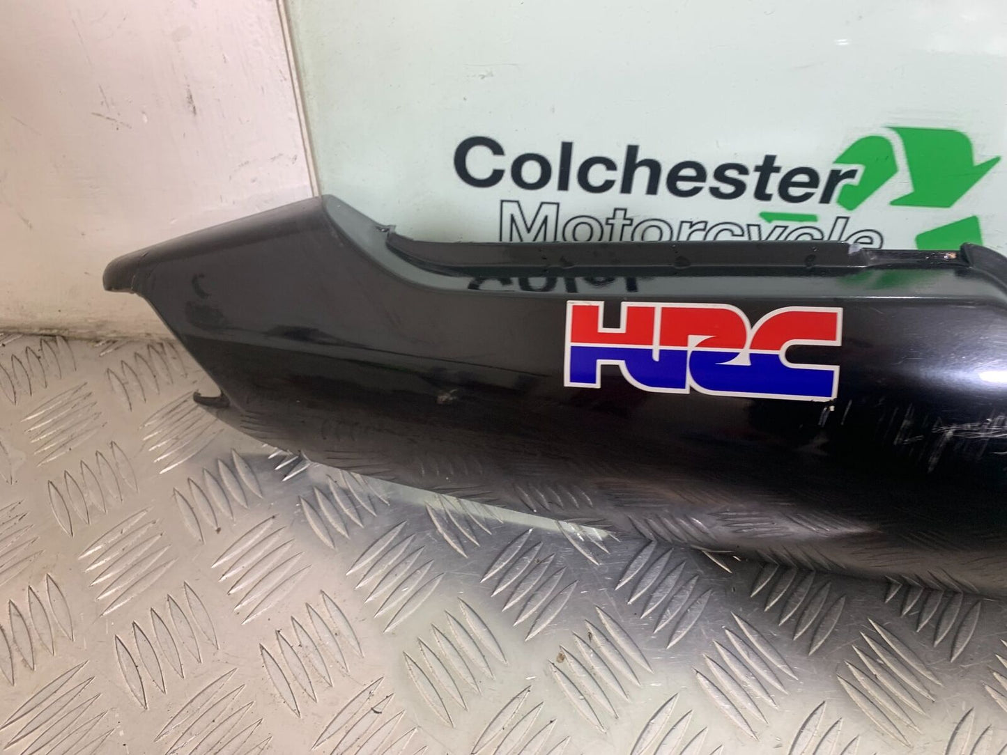 HONDA CBR600 CBR 600 F2 RIGHT SEAT PANEL YEAR 1991-1993 (CMB1114)