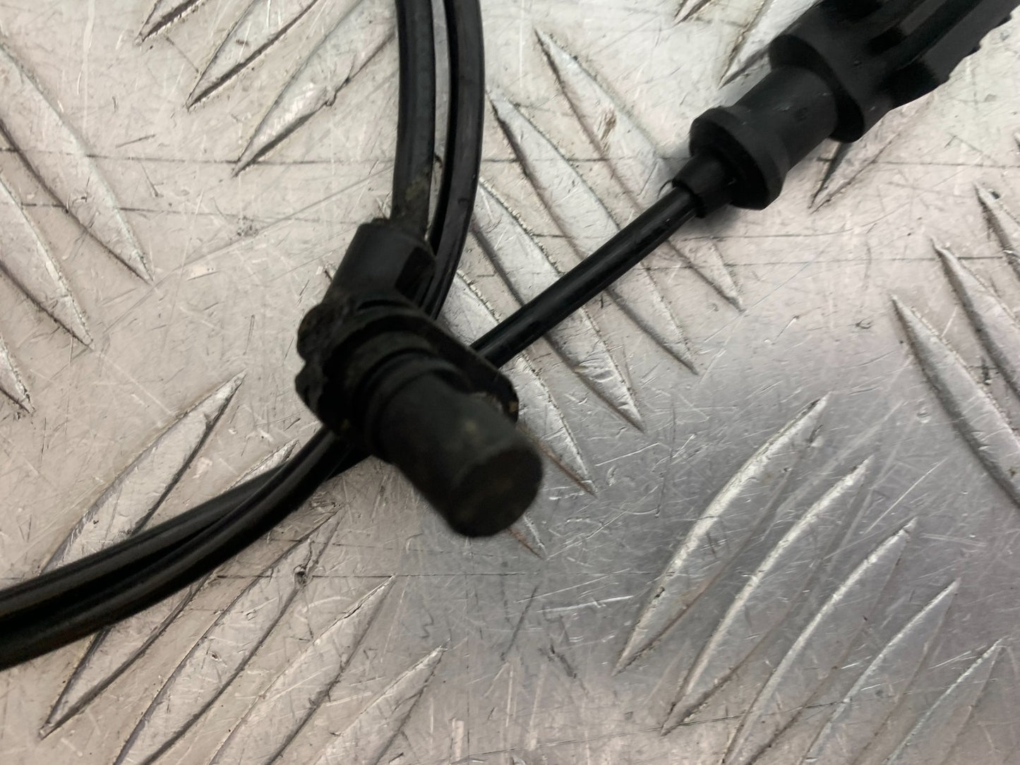 KTM DUKE 390 FRONT ABS SENSOR  YEAR 2017- 2023 (CMB1314)