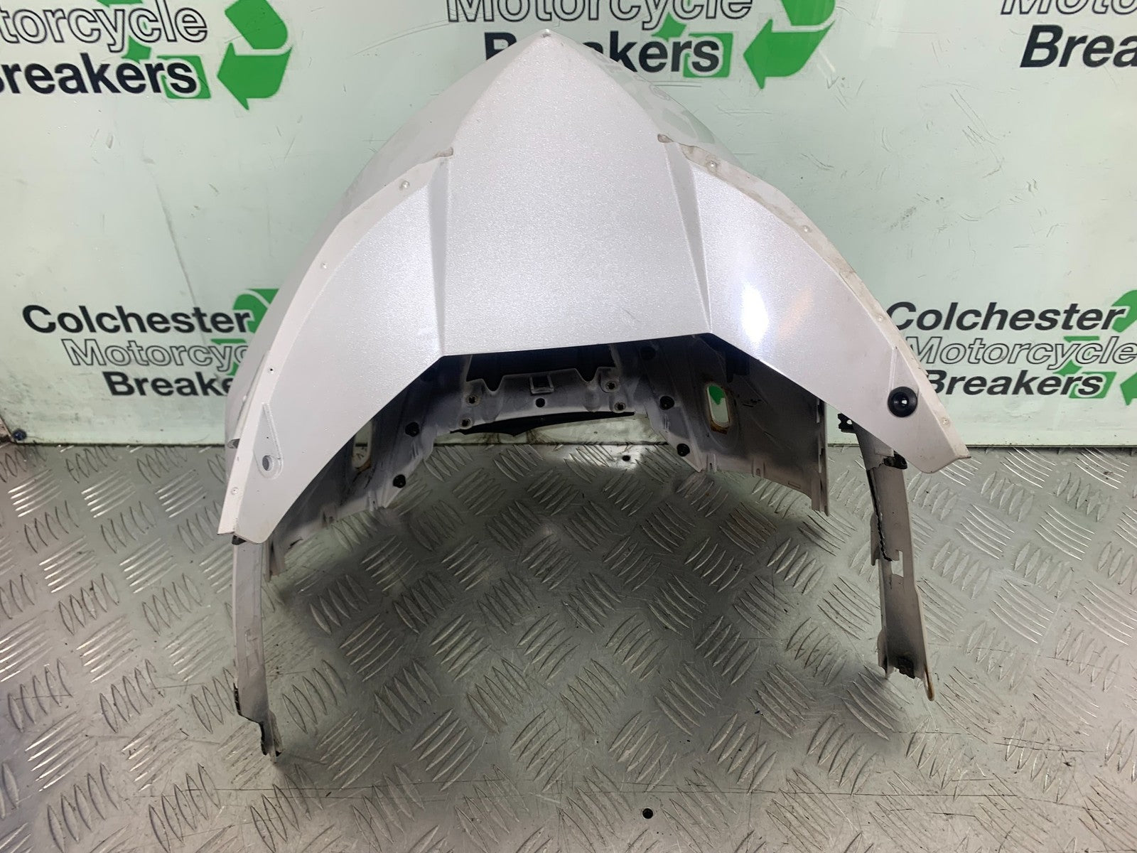 YAMAHA XJ6 XJ6-S TOP FAIRING YEAR 2009-2015  (CMB1212)