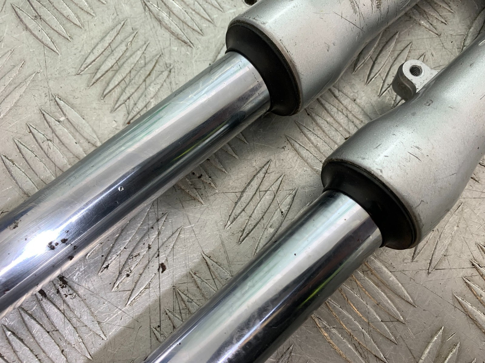 HONDA NSC110 VISION FORKS   YEAR 2017-2020 (CMB1249)