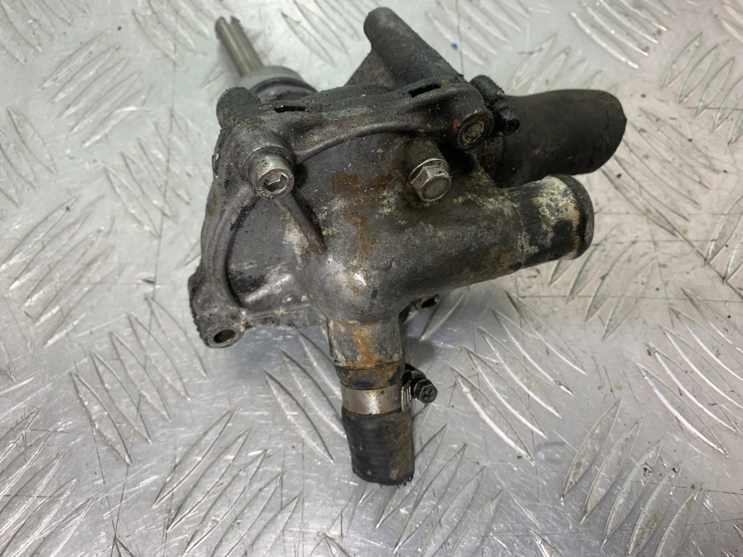 HONDA VFR800 PRE V-TEC WATER PUMP  YEAR 1998-2001