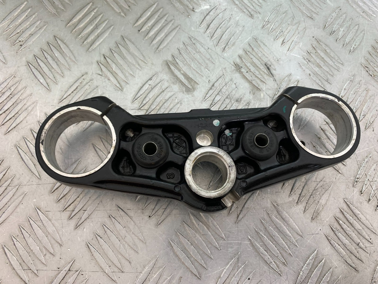 KTM 125 DUKE TOP YOKE  YEAR 2018-2023 (CMB1185)