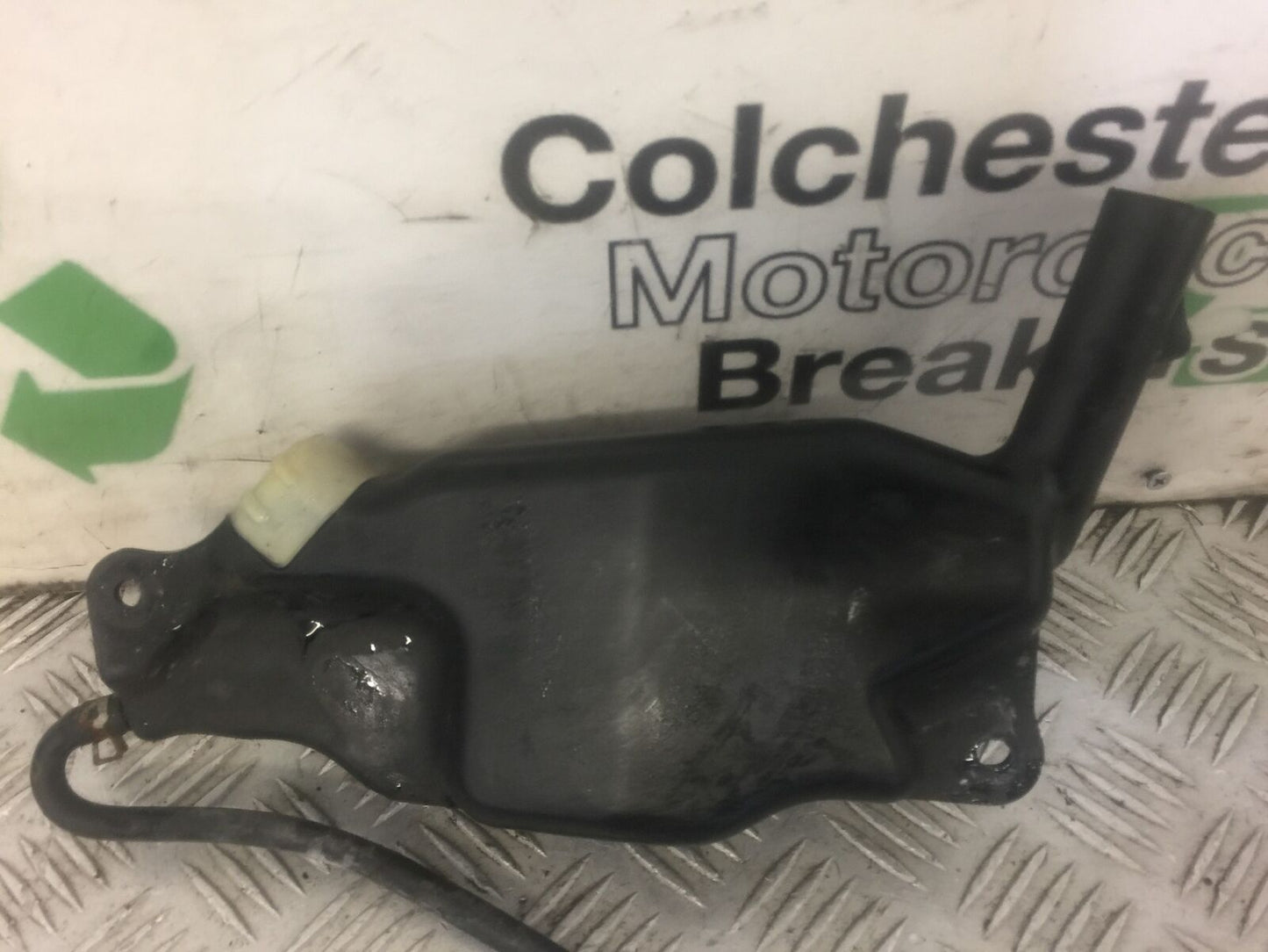 SUZUKI SV650 SV 650 COOLANT BOTTLE   YEAR 1999 STOCK 417