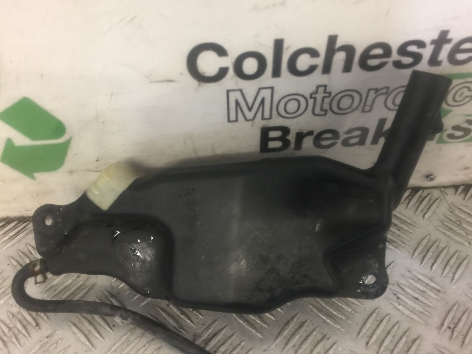 SUZUKI SV650 SV 650 COOLANT BOTTLE   YEAR 1999 STOCK 417