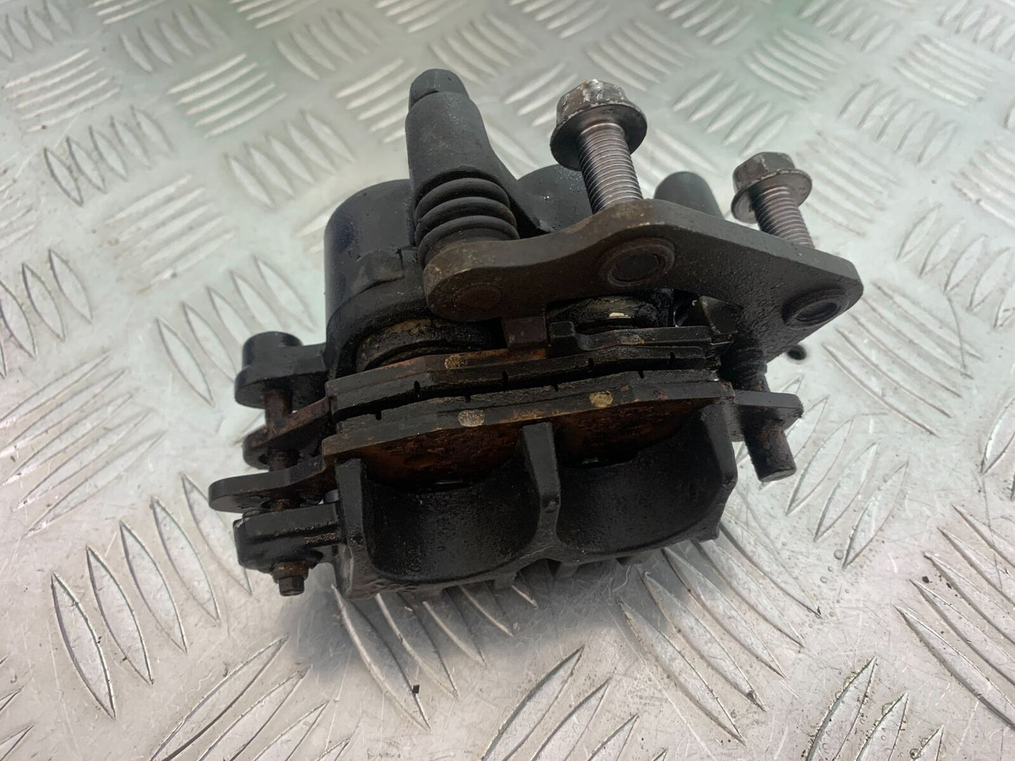 SUZUKI INTRUDER VL800 C800 FRONT BRAKE CALIPER YEAR 2012-16 (CMB1039)