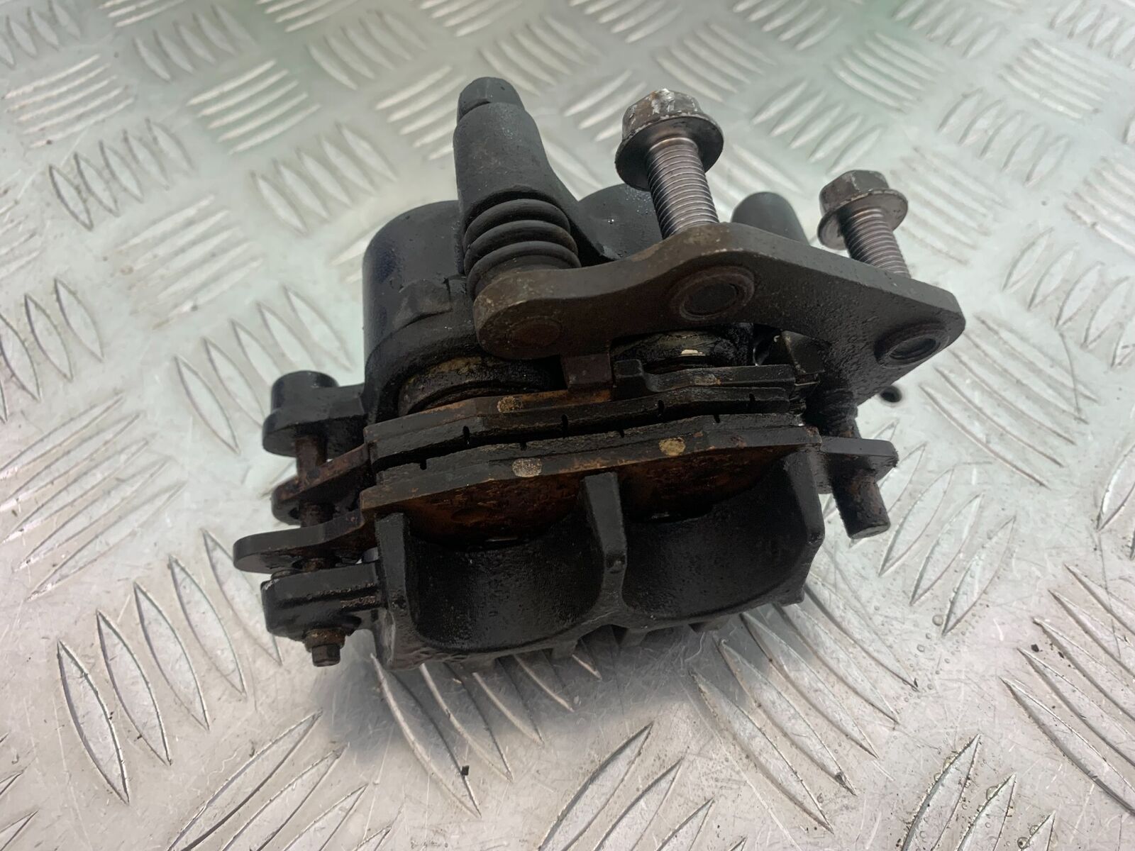 SUZUKI INTRUDER VL800 C800 FRONT BRAKE CALIPER YEAR 2012-16 (CMB1039)