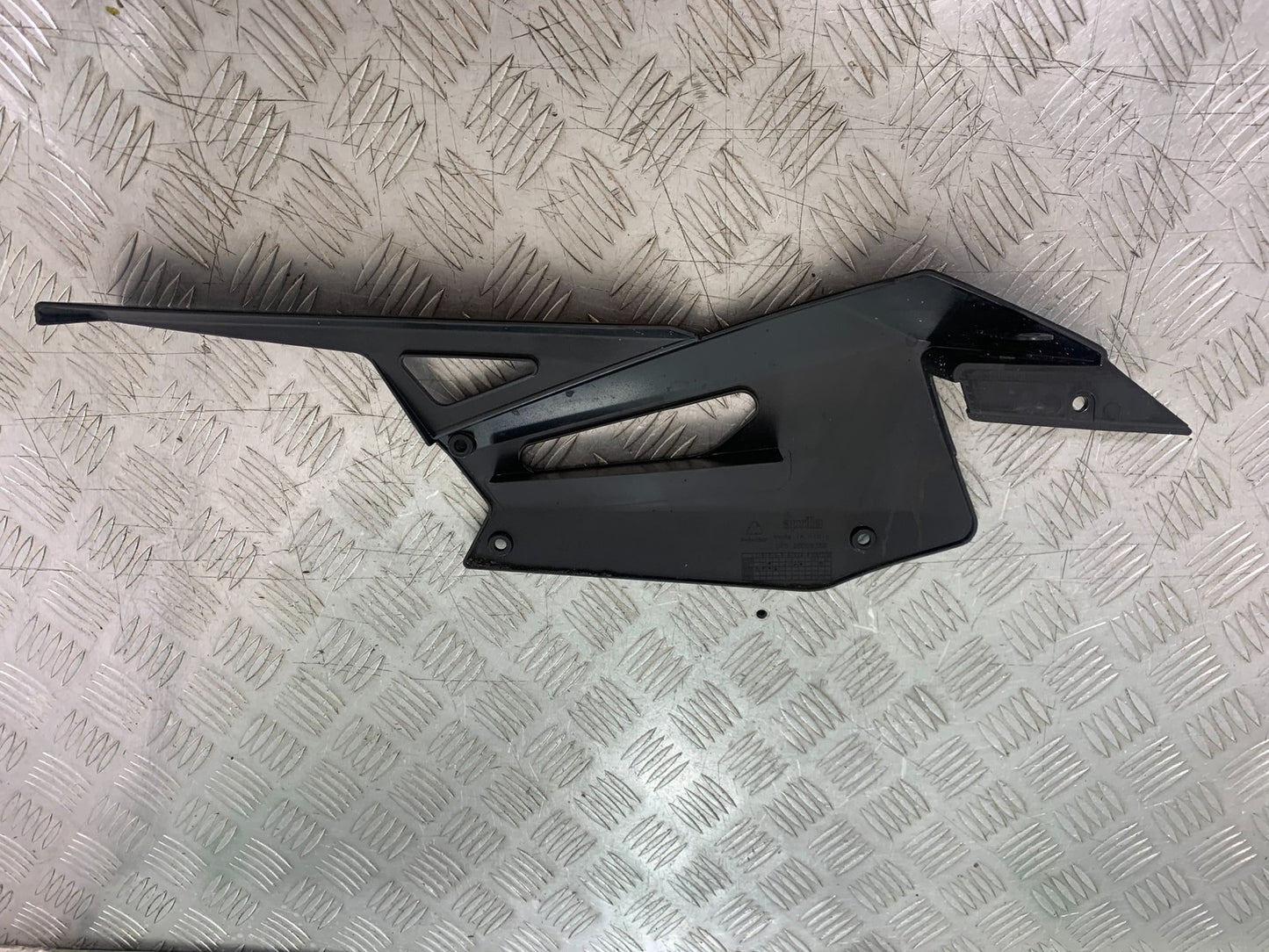 APRILIA RS660 RS 660 CHAIN GUARD  YEAR 2020-2024 (CMB1202)