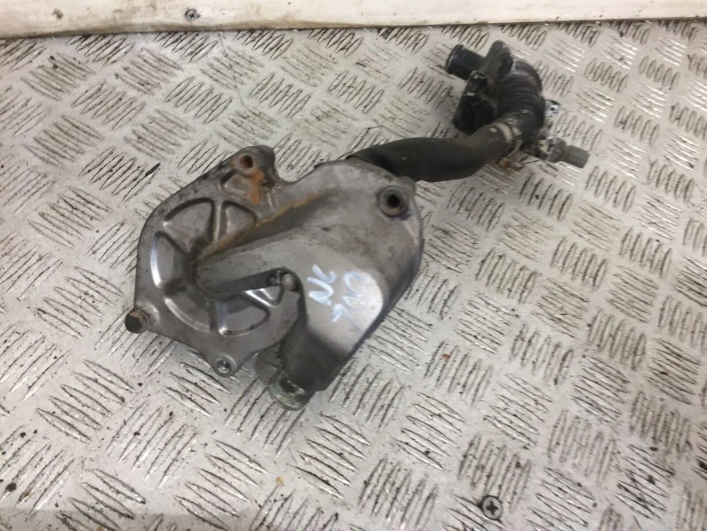HONDA NC700 NC 700 WATER PUMP  YEAR 2012 STOCK 513