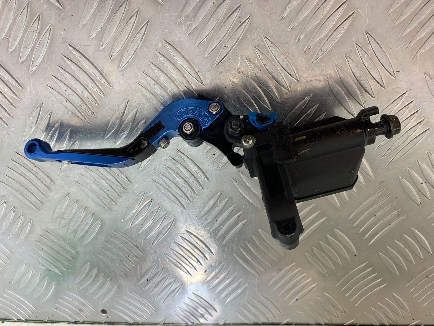 YAMAHA MT 125 MT125 FRONT BRAKE MASTER CYLINDER  YEAR 2021-2024 ABS (CMB1010)