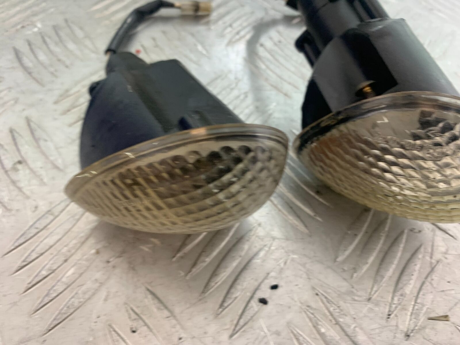 TRIUMPH 955i SPRINT ST FRONT INDICATORS YEAR 1999-2004 (CMB1124)