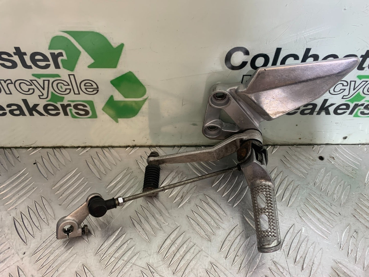 SUZUKI SV1000 SV 1000 S FRONT LEFT HANGER   YEAR 2003-2007 (CMB1293)
