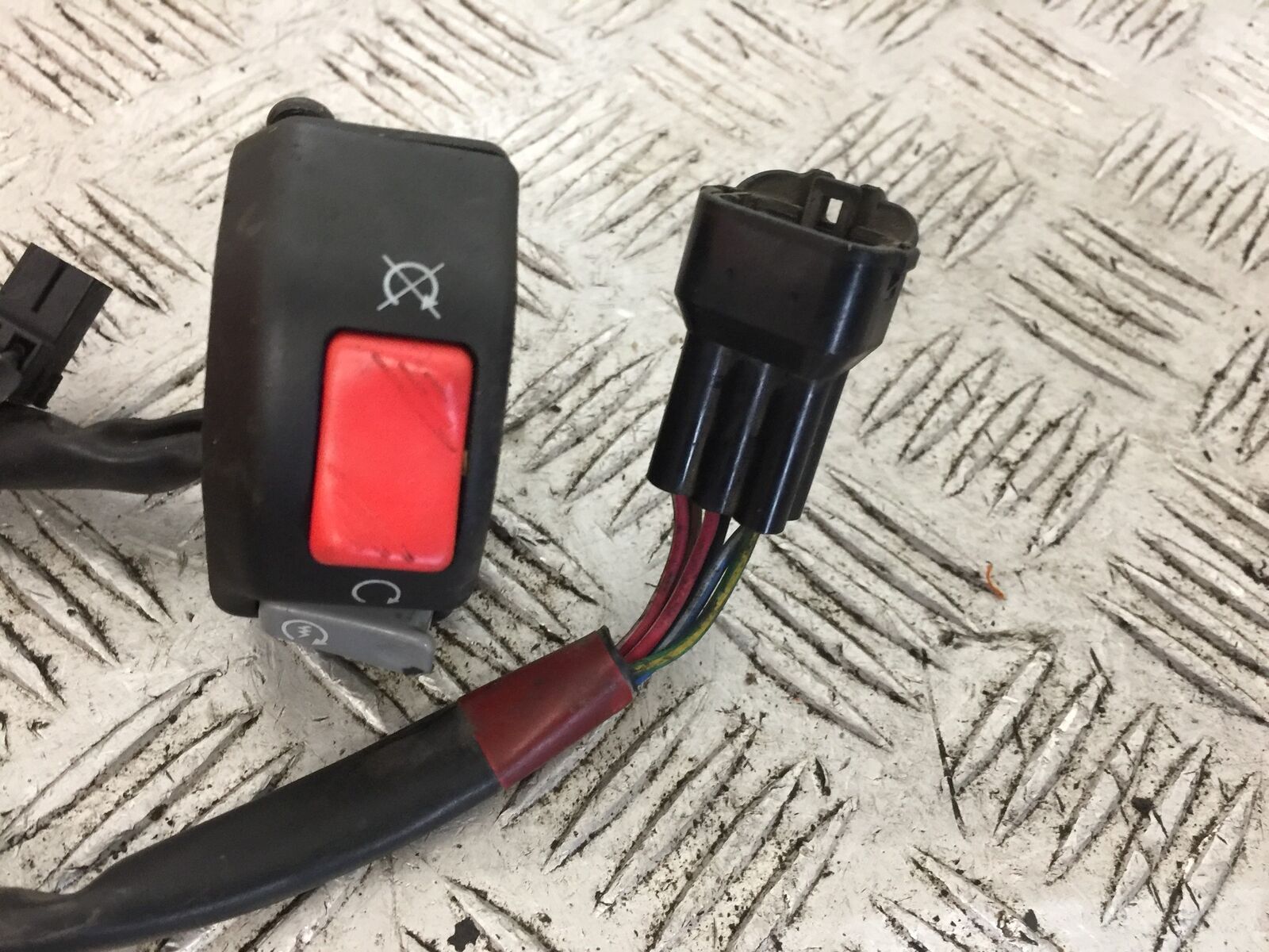 KAWASAKI Z1000 RIGHT SWITCH GEAR YEAR 2007-2009 (STOCK 763)