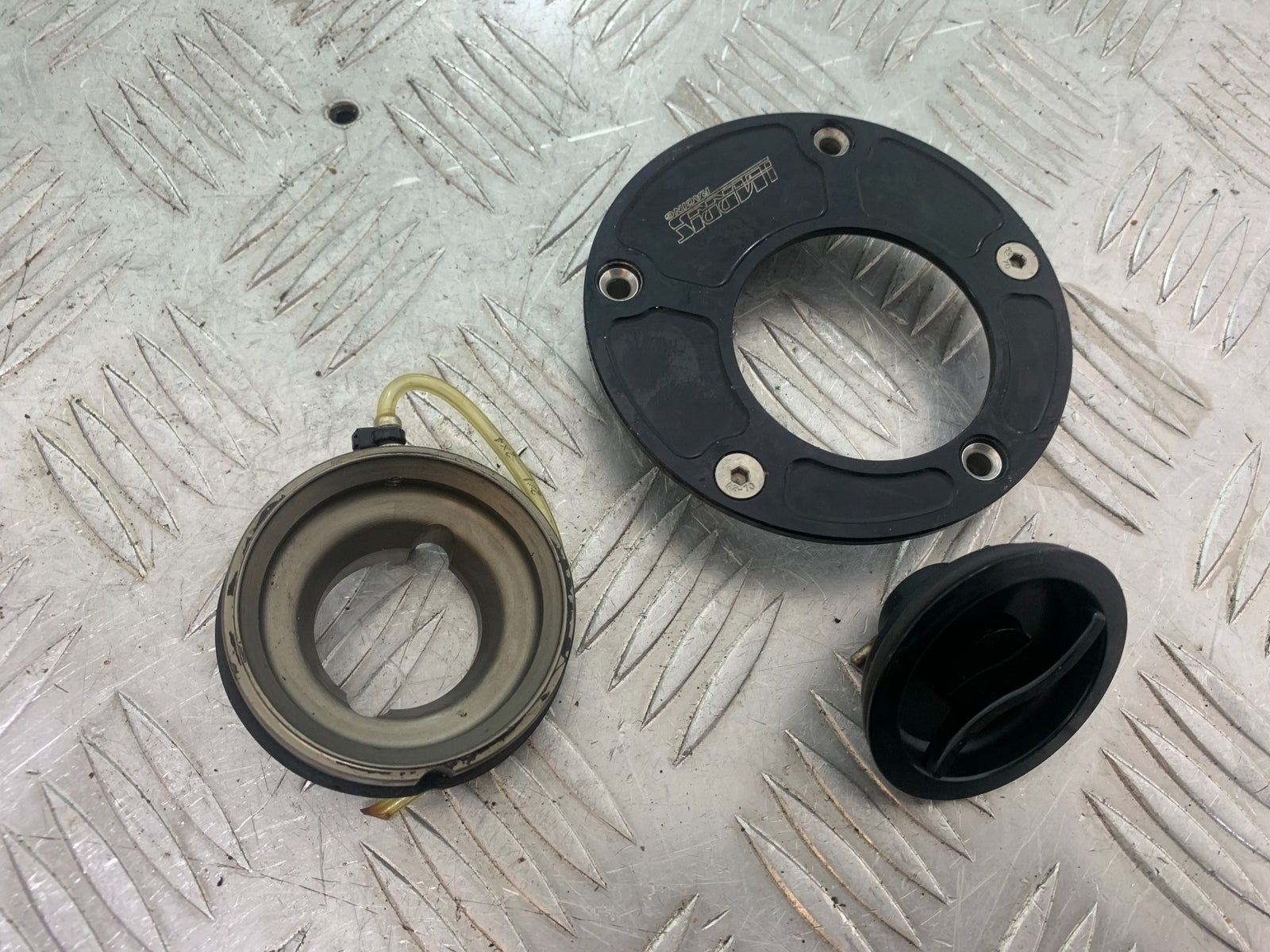 YAMAHA YZF R1 HARRIS PETROL CAP   YEAR 2004-2006 (CMB1155)
