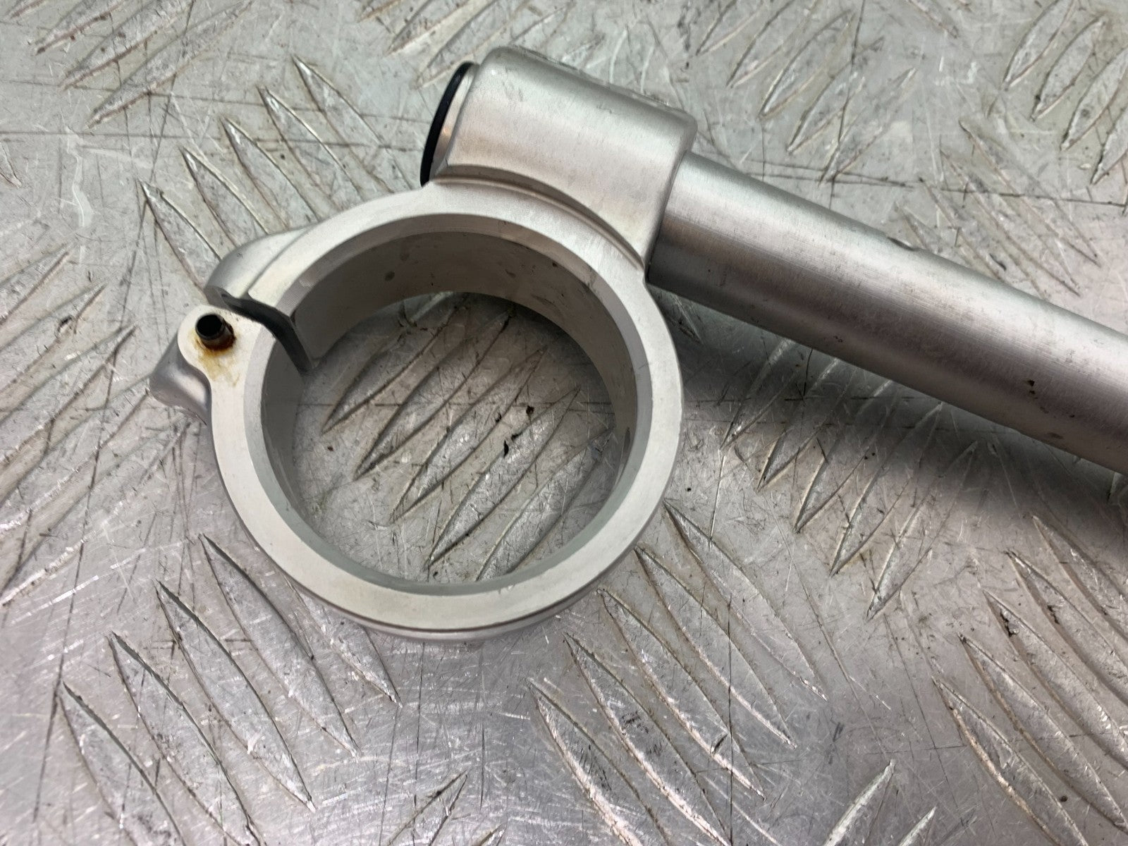 DUCATI 1198 S RIGHT HANDLEBAR   YEAR 2009-2011 (CMB1219)