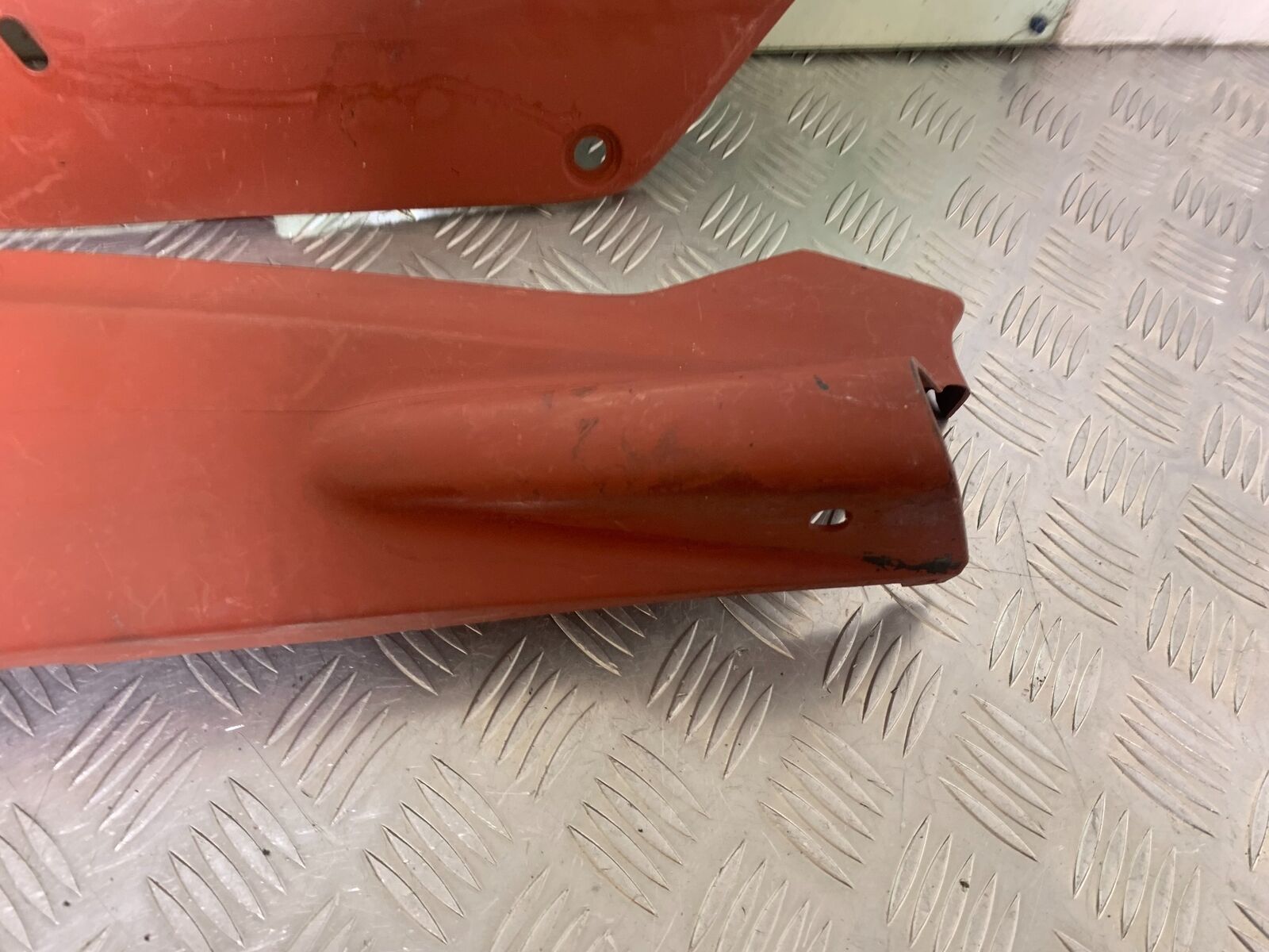HONDA VFR750 VFR 750 FL-M-N-P LEFT & RIGHT SEAT PANELS YEAR 1990-93 (CMB1093)