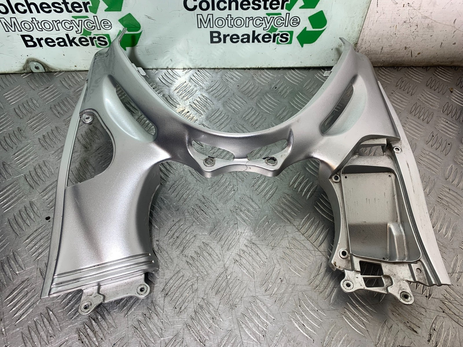 KAWASAKI ZZR1100 D TOP FAIRING INFILL PANEL  YEAR 1993-2001 (CMB1289)