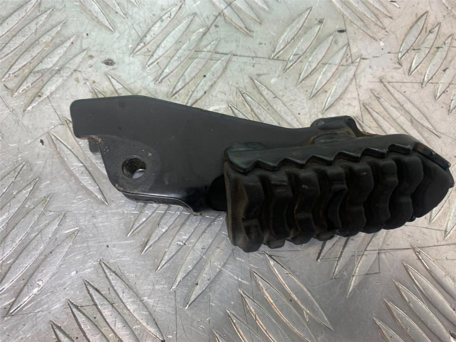 TRIUMPH TIGER 800 XRT FRONT RIGHT FOOTPEG  2018-2020 (CMB1193)