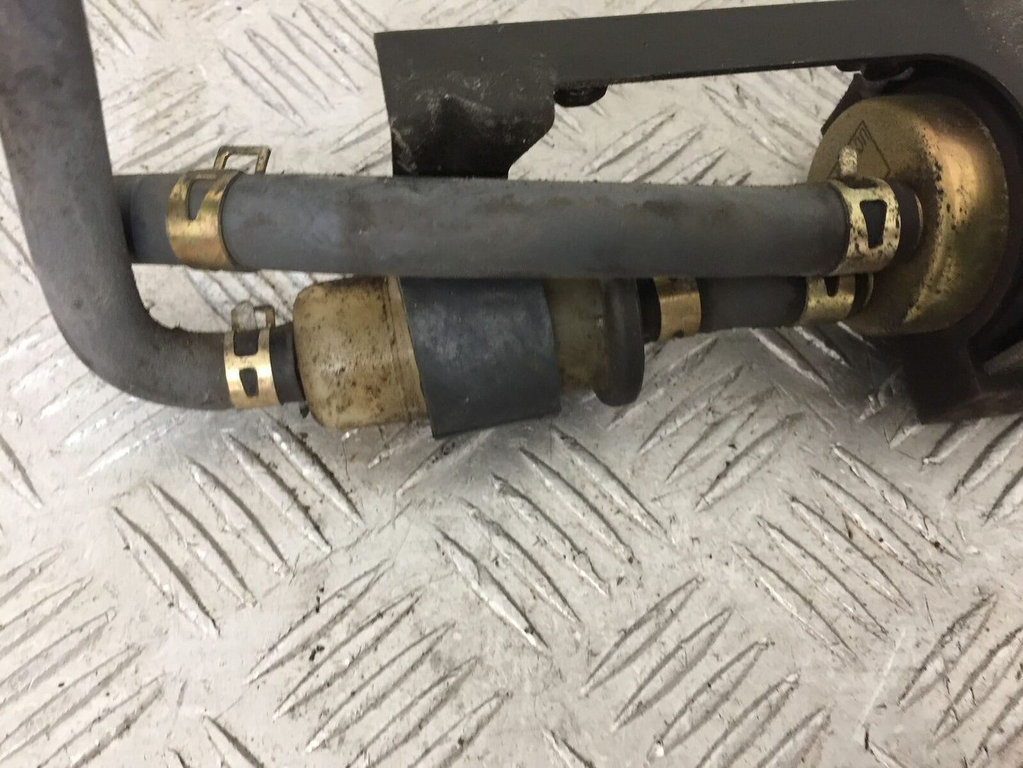 KAWASAKI ZX9R ZX9B PETROL PUMP YEAR 1994 (STOCK 860)