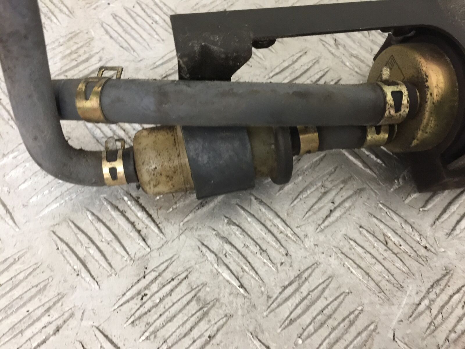 KAWASAKI ZX9R ZX9B PETROL PUMP YEAR 1994 (STOCK 860)