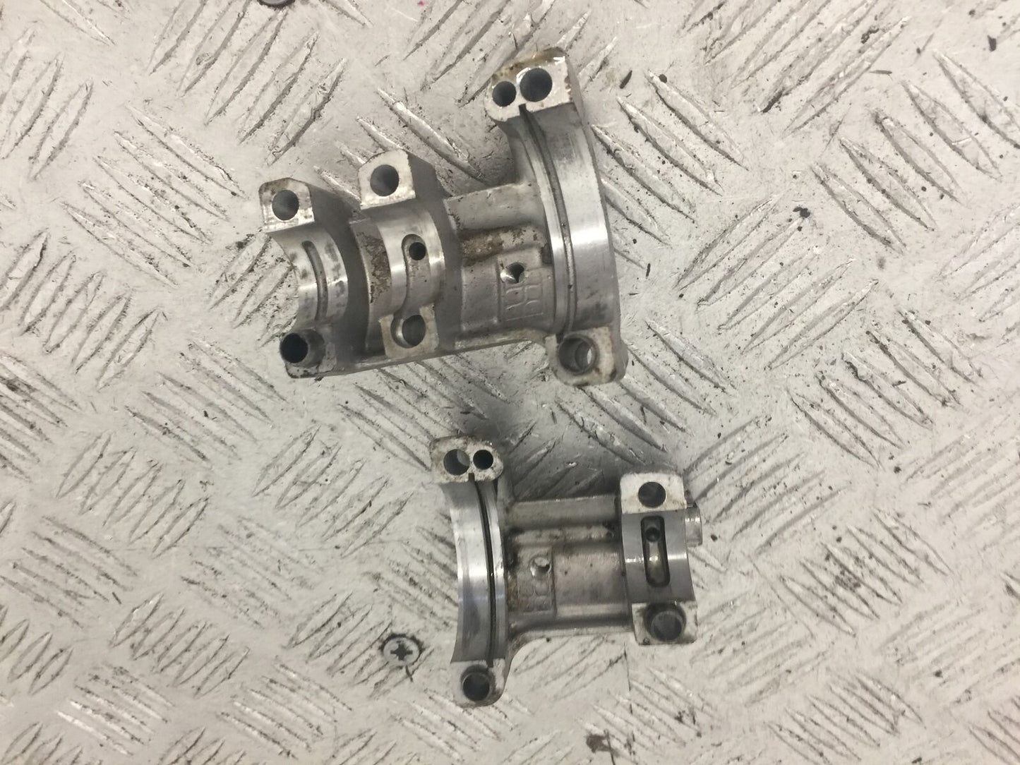 YAMAHA YZF250 YZF 250 CAMSHAFT CAPS YEAR 2004 (STOCK 792)